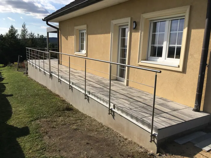 Zakázková kovovýroba Valouch – zábradlí č. 42