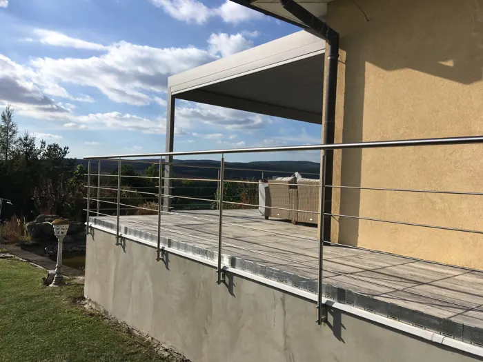 Zakázková kovovýroba Valouch – zábradlí č. 43