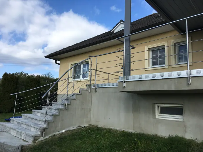 Zakázková kovovýroba Valouch – zábradlí č. 44