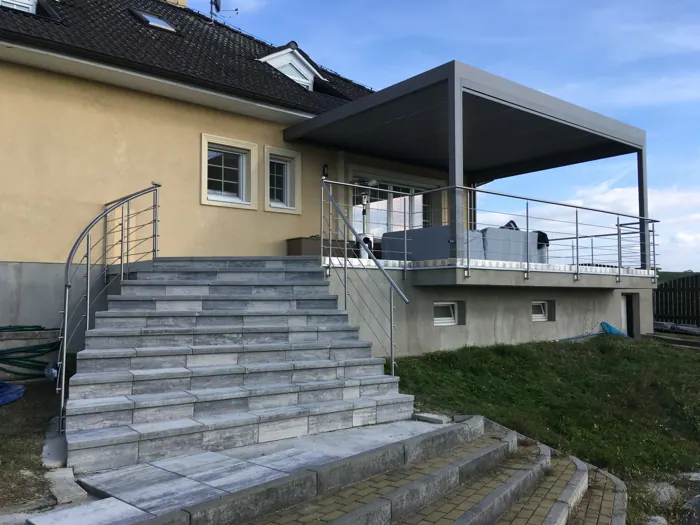 Zakázková kovovýroba Valouch – zábradlí č. 46