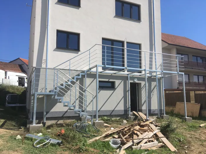 Zakázková kovovýroba Valouch – kóje a klece č. 6