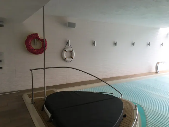 Zakázková kovovýroba Valouch – madlo č. 3